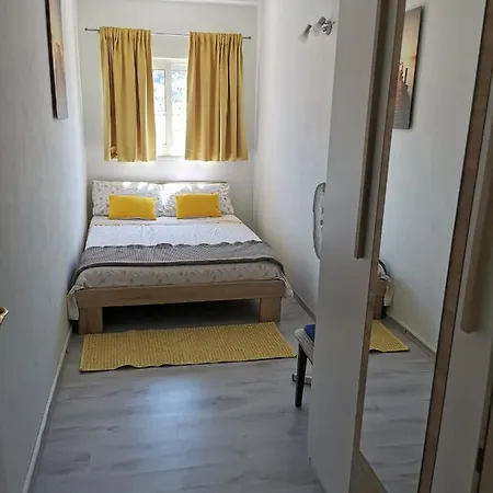 Pecotic Lägenhet Brna